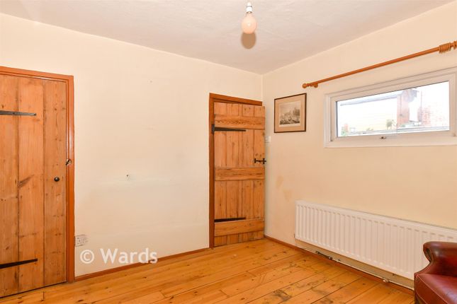 14, Bush Road, Rochester photo 4