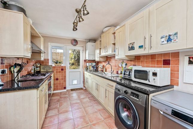 34 Overhill Gardens, Brighton photo 3