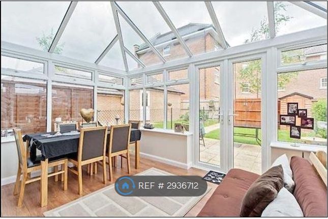 Frederick Place, Curo Park Frogmore, St Albans photo 4