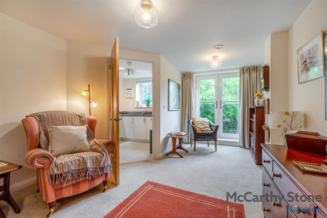 40 Balshaw Court, Burlington Gardens, Leyland photo 2