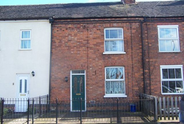 Terraced house to rent in Charnwood Road, Hinckley