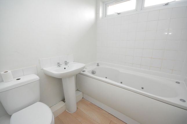 19 Dochart Crescent, Falkirk photo 4