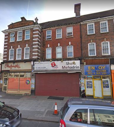 Thumbnail Retail premises for sale in Golders Green Road, London