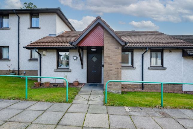 12a Naughton Place, Dundee photo 2