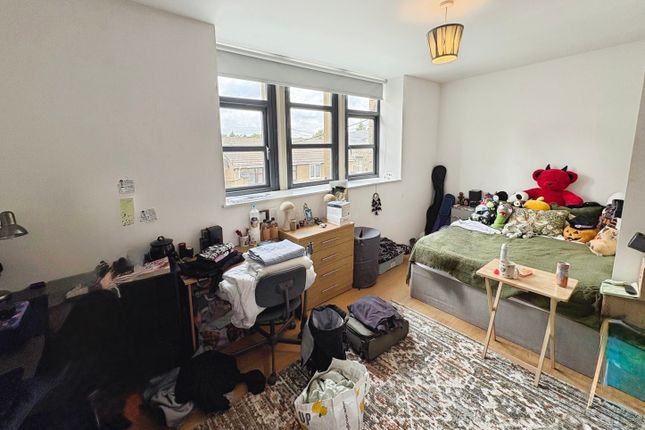 Room 2, Flat 6, 200 Crookes Valley Road, Sheffield photo 3