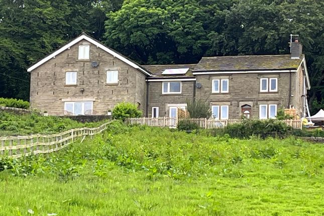 Thumbnail Barn conversion to rent in Dewsnap Lane, Mottram, Hyde