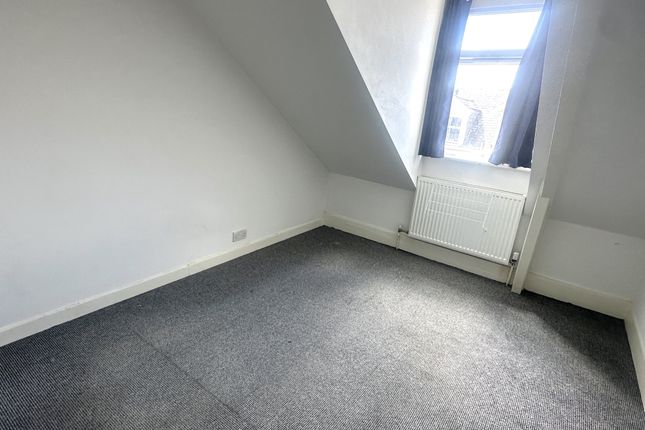 Flat 6, 27 Benbow Street, 27 Benbow Street photo 4