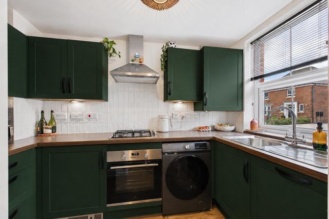 7, Drewery Crescent, Beverley photo 2