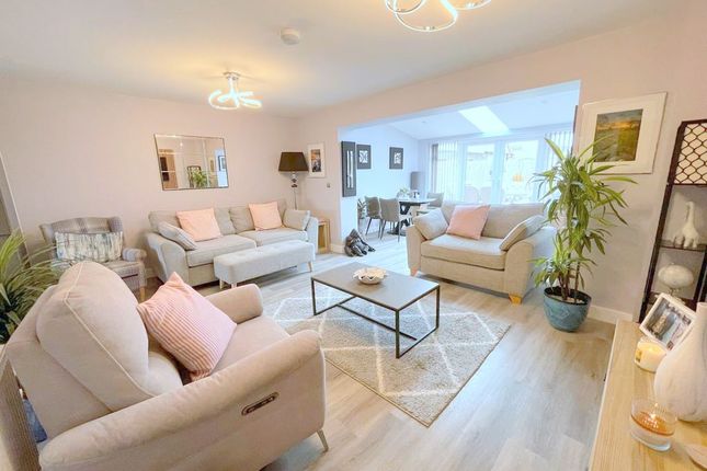 14A, Pine Way, Colchester photo 3