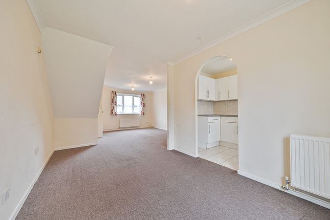 11 Bradford Close, Taunton photo 2