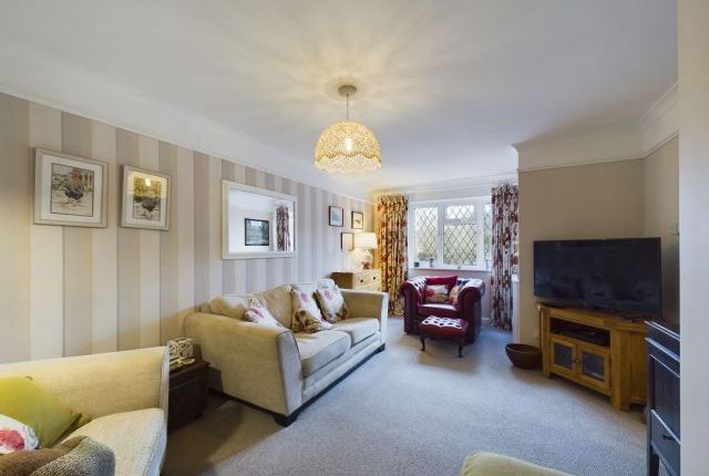 Detached house for sale in Scrivens Hill, Woodford Halse, Northamptonshire