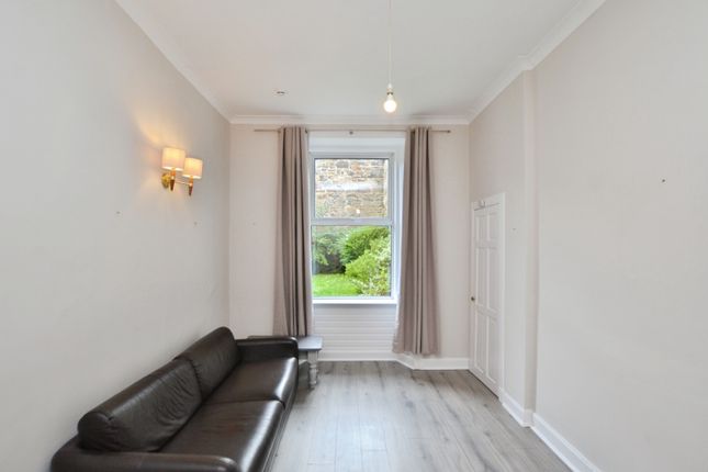 Flat 3, 13, Comely Bank Row, Edinburgh photo 4