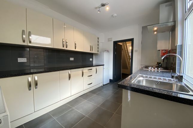 4-bed terraced on 13, Arran Street, Cardiff, £2,200/mo