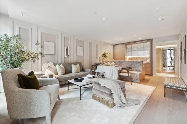 Thumbnail Flat for sale in Hanover Square, Mayfair