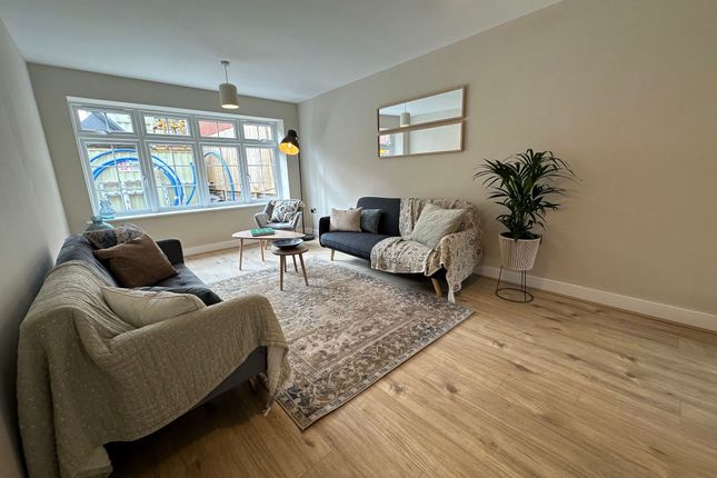 Flat for sale in Apartment 4, Whittle House, 19 Warwick Street