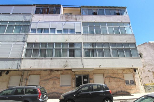 Thumbnail Apartment for sale in Queluz Ocidental (Queluz), Queluz E Belas, Sintra
