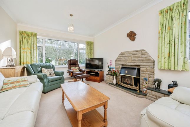 47, Mayflower Road, St. Albans photo 2
