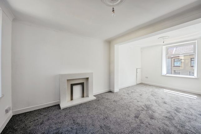 74, Charles Street, Tonypandy photo 4