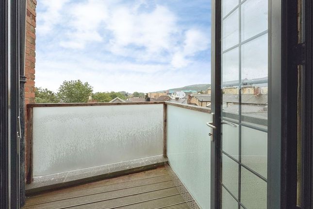 5 Royal Apartments, Priestpopple, Hexham photo 4