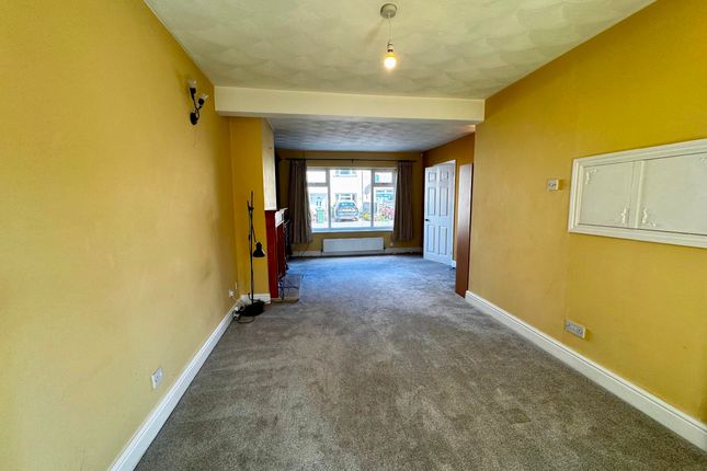 16 Cavour Road, Faversham photo 2