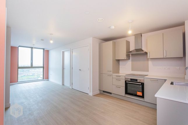 808 Trafford Gardens, Manchester photo 2
