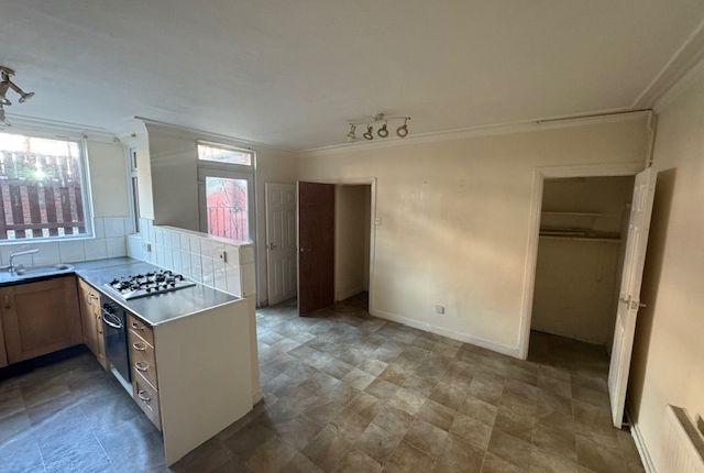 53, Seaforth Avenue Harehills Leeds photo 3