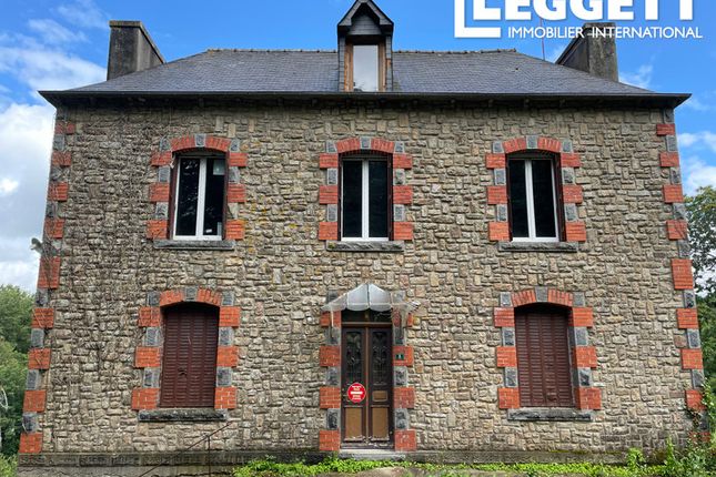 Thumbnail Villa for sale in Le Mené, Côtes-D'armor, Bretagne