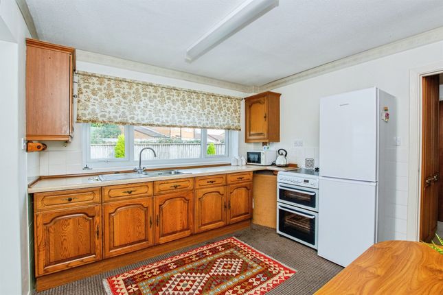 36, Lancaster Drive, Spalding photo 3