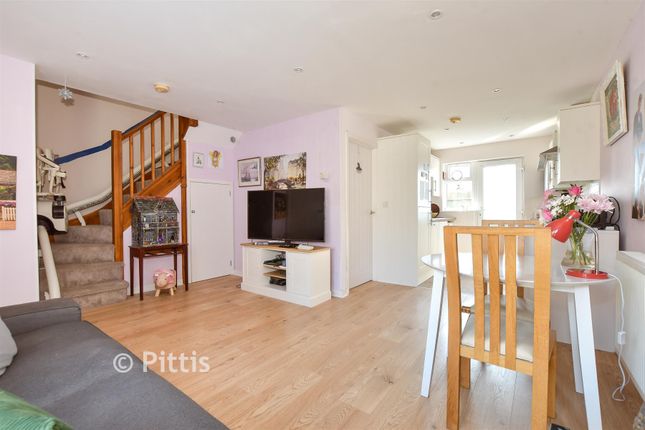 Bridge Mead Mews, Avenue Road, Sandown photo 4