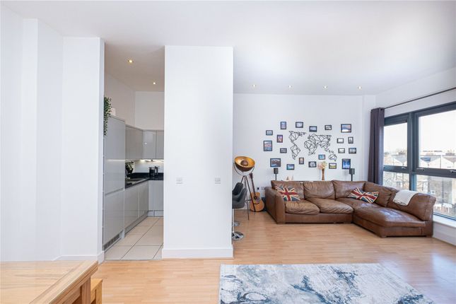 Property for sale in Manor Gardens, Islington
