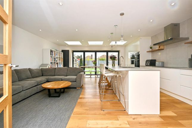 22, Coppice Close, Eastbourne photo 2