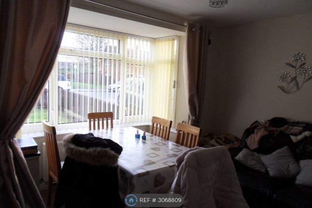 Coleridge Gardens, Darlington photo 5
