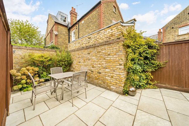 77C, Midmoor Road, London photo 4