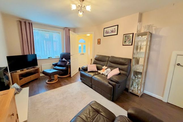 Alabaster Avenue, Houghton Regis photo 3
