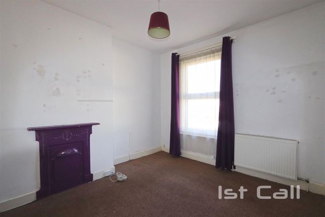 Terraced house for sale in Central Avenue, Southend-On-Sea