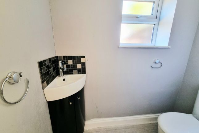 29a, STEVENAGE photo 4