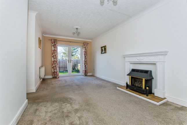 6, Woolcroft Close, Wisbech photo 3