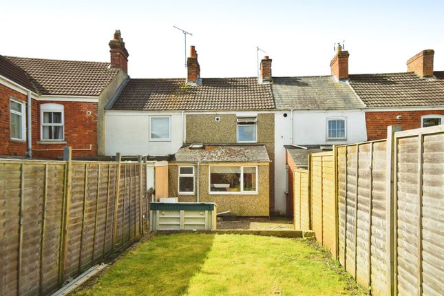 Terraced house for sale in Dores Road, Swindon
