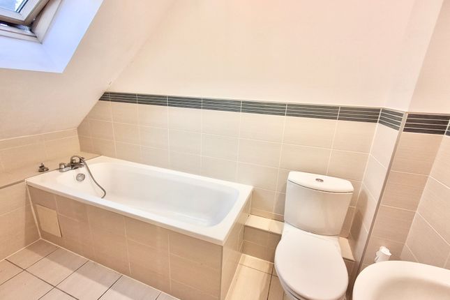 Flat 5, Waterlooville photo 4