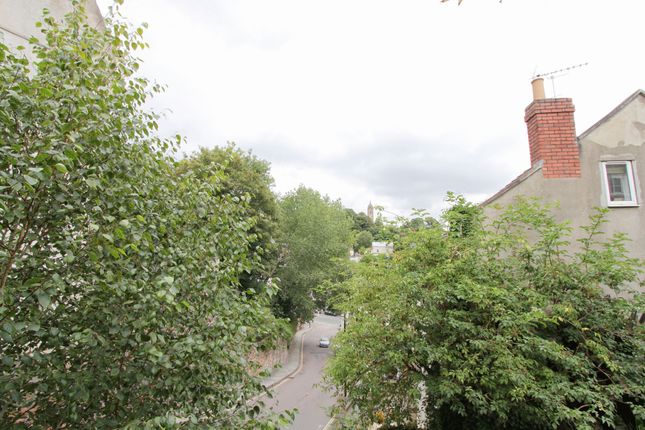 Flat D, 6 Hillside, Bristol photo 5