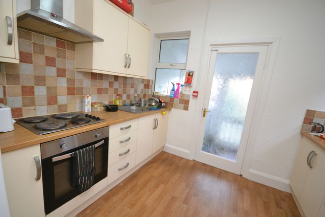 Room 3, 169, Trent Boulevard, Nottingham photo 2