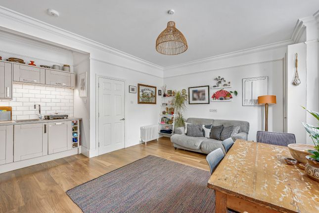 28A, High Street, Teddington photo 4