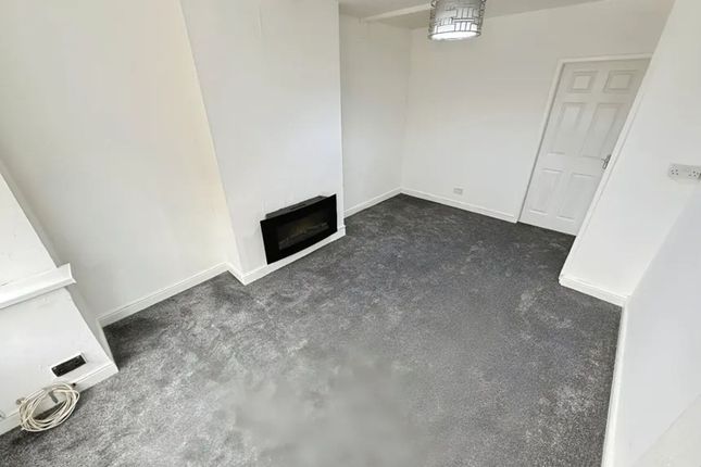 46 Howard Crescent, Stoke-On-Trent photo 2
