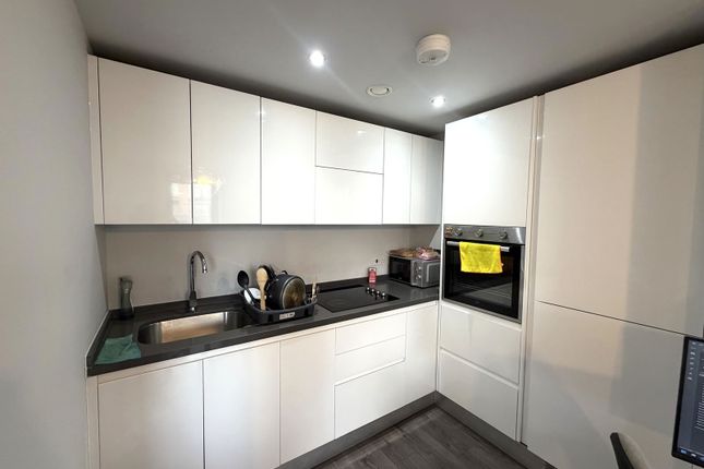 Apartment 50, 1 Neptune Place, Liverpool photo 4