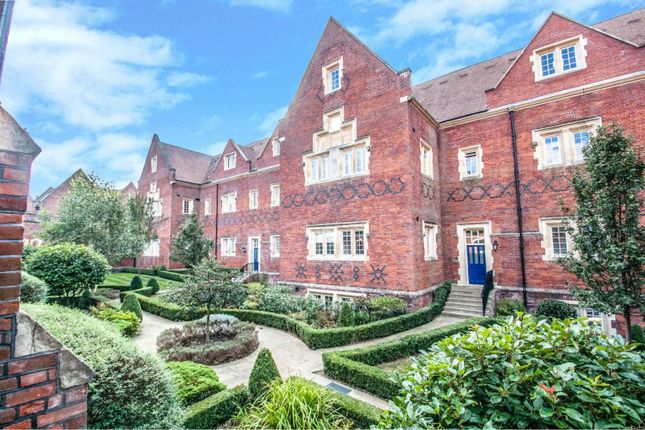 2-bed flat on 5, Tudor Court, Warley, £360,000