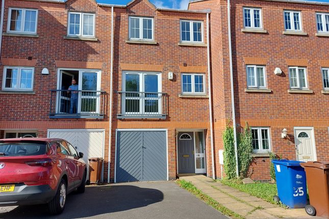 Thumbnail Town house to rent in Grants Yard, Burton-On-Trent