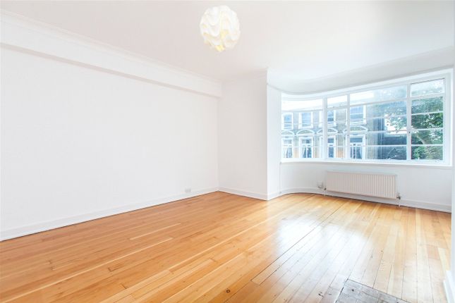2-bed flat on 38, Stanbury Court, London, £729,500