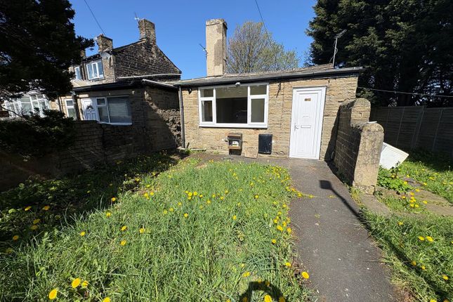 1-bed house on 18, Scott Street, Bradford, £70,000