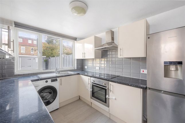 Clifton Park Avenue, London photo 4