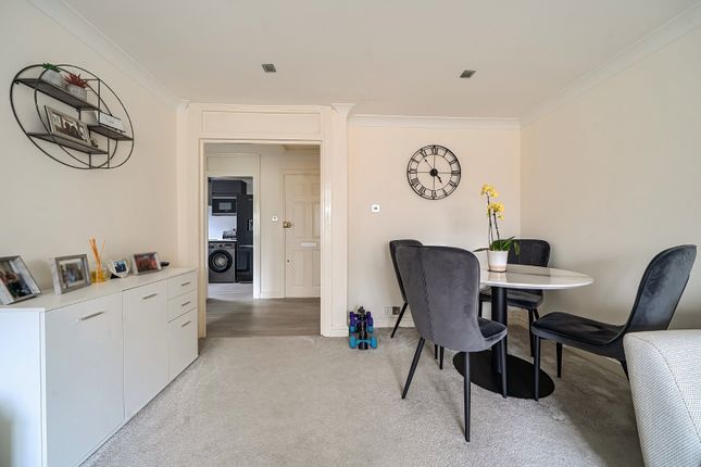 Flat 11, Regents Court, 25, London Lane, Bromley photo 3